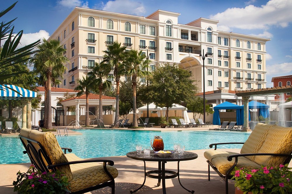 Pool Front