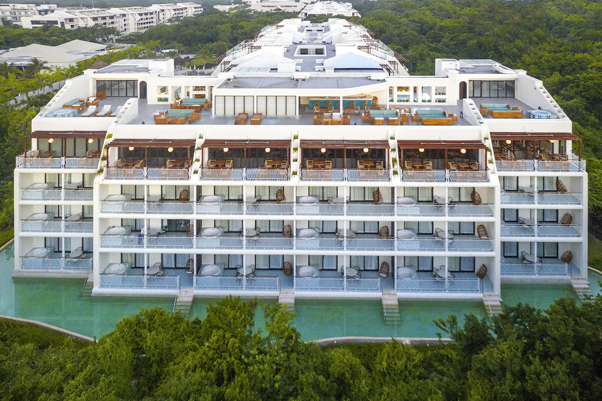 Premier resort property with exceptional amenities and location
